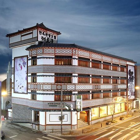 Jeonju Hanok Taejogung Hotel Екстер'єр фото