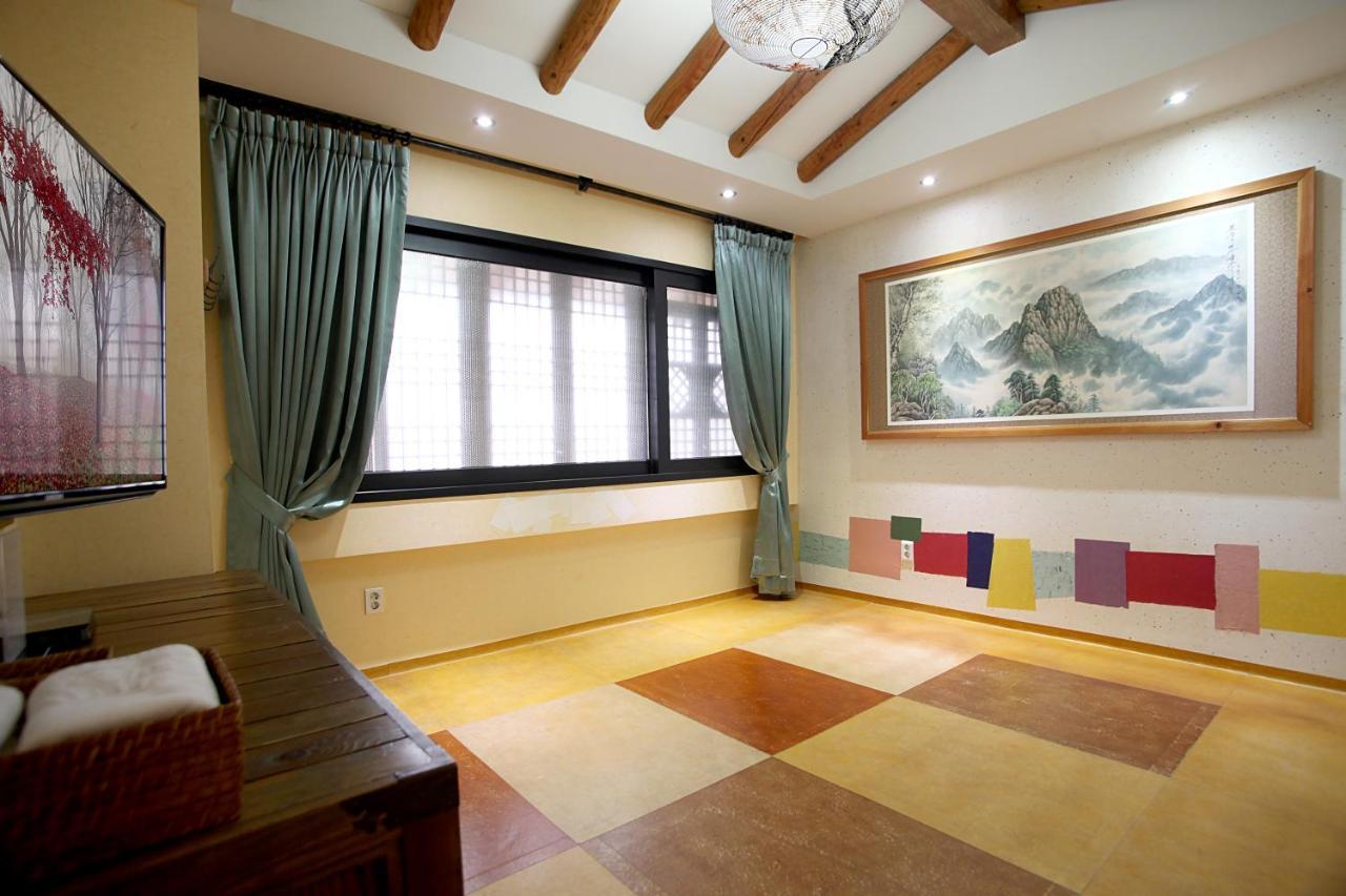Jeonju Hanok Taejogung Hotel Номер фото