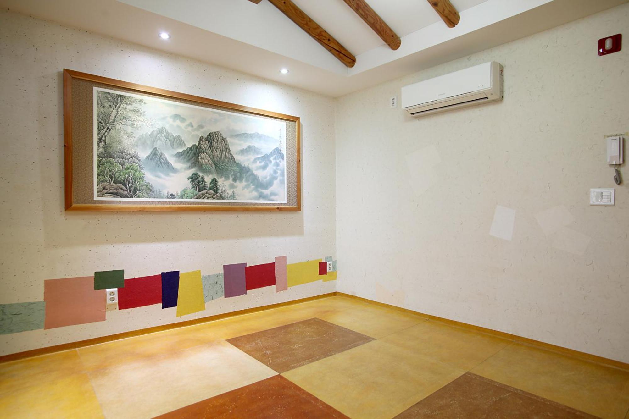 Jeonju Hanok Taejogung Hotel Номер фото